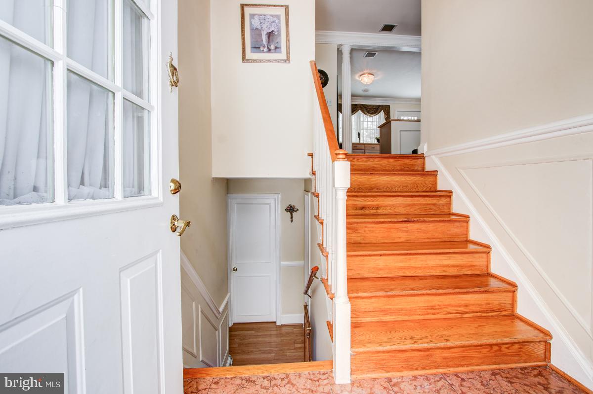 9420 Emory Grove Road Gaithersburg, MD 20877 - Photo 3 of 48 Gallery Image 3
