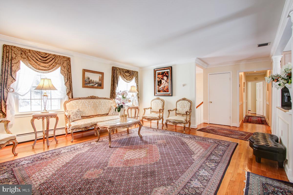 9420 Emory Grove Road Gaithersburg, MD 20877 - Photo 6 of 48 Gallery Image 6
