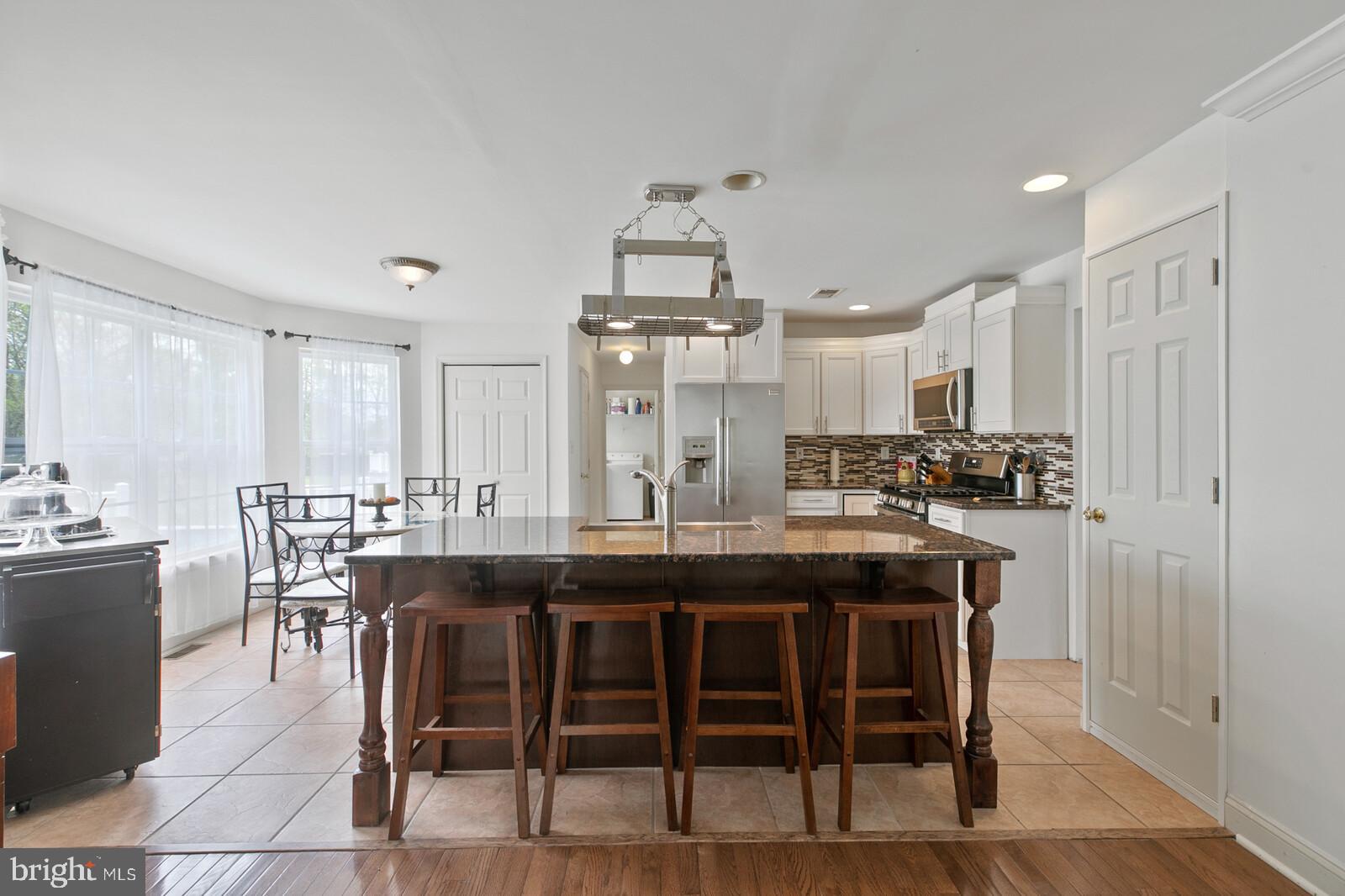 33 Bunting Bridge Road Cookstown, NJ 08511 - Photo 7 of 21