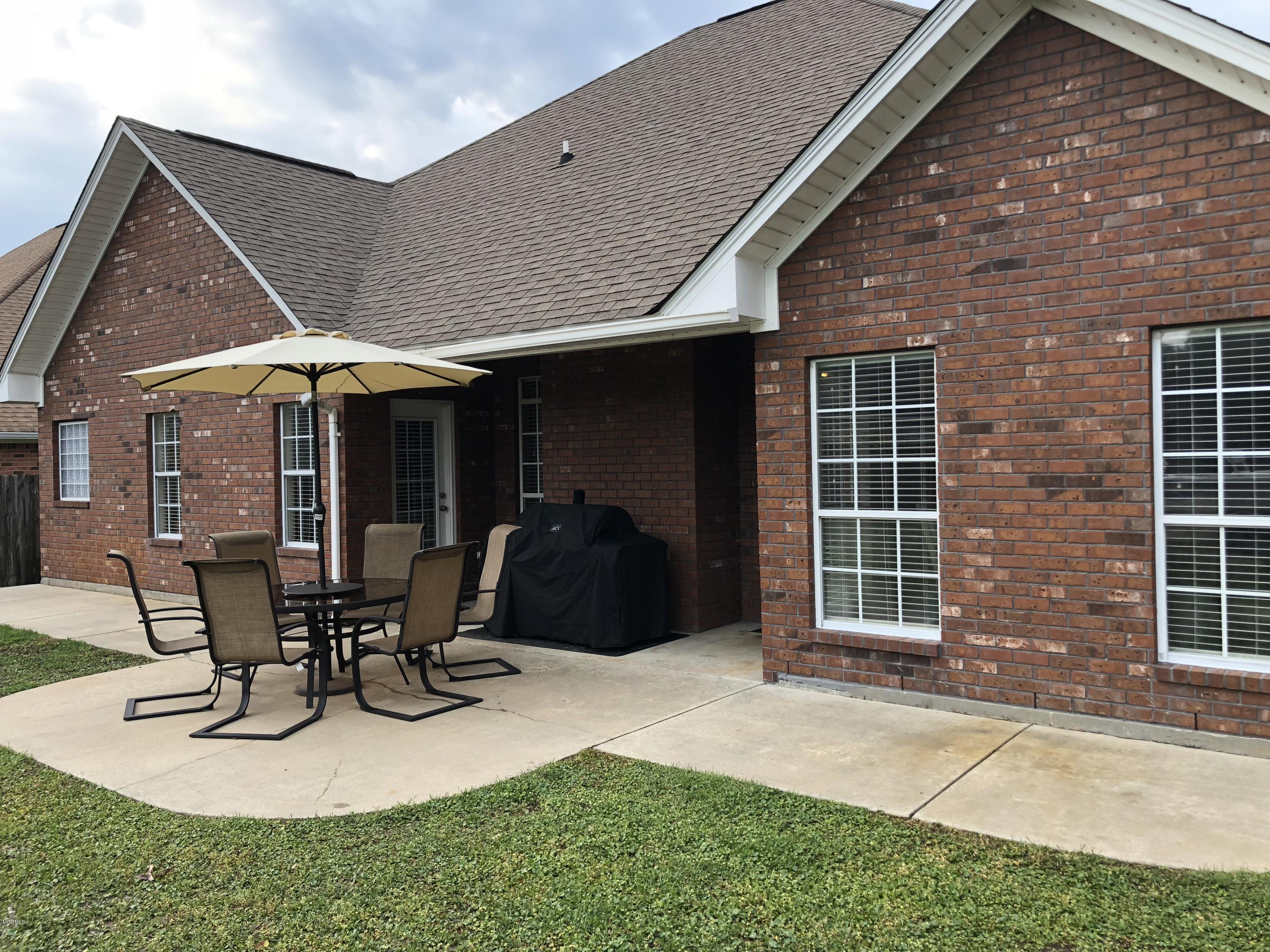 8917 Spring Avenue Ocean Springs, MS 39564 - Photo 16 of 16 IMG_3629