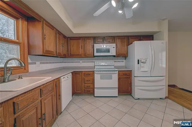 $879,000 | 1316 Alps Road, Wayne, NJ 07470