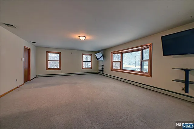 $879,000 | 1316 Alps Road, Wayne, NJ 07470