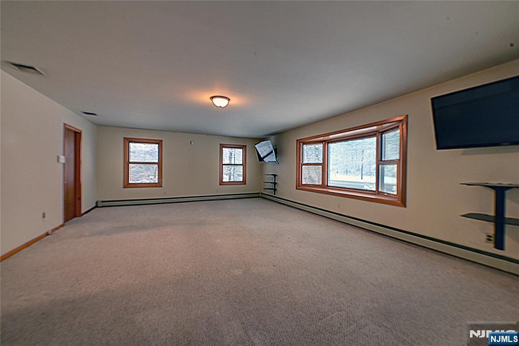 1316 Alps Road Wayne, NJ 07470 - Photo 18 of 39