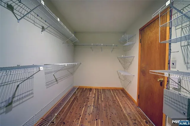 $879,000 | 1316 Alps Road, Wayne, NJ 07470