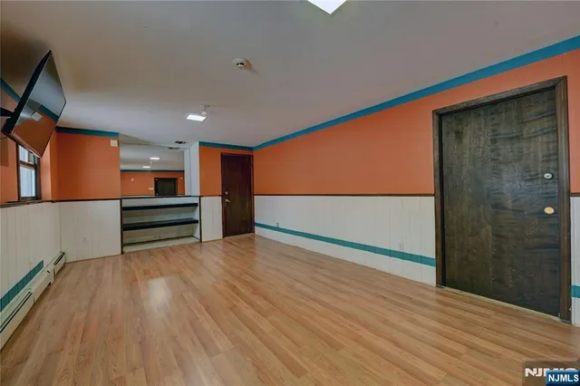 $879,000 | 1316 Alps Road, Wayne, NJ 07470