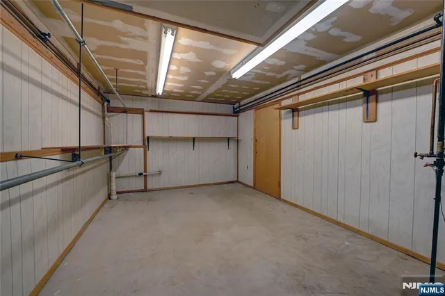 $879,000 | 1316 Alps Road, Wayne, NJ 07470