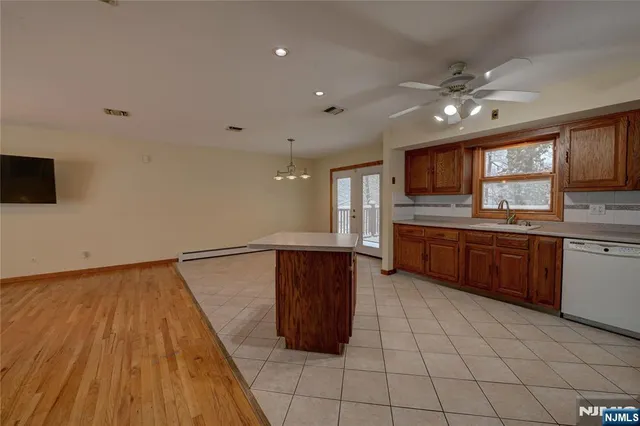 $879,000 | 1316 Alps Road, Wayne, NJ 07470