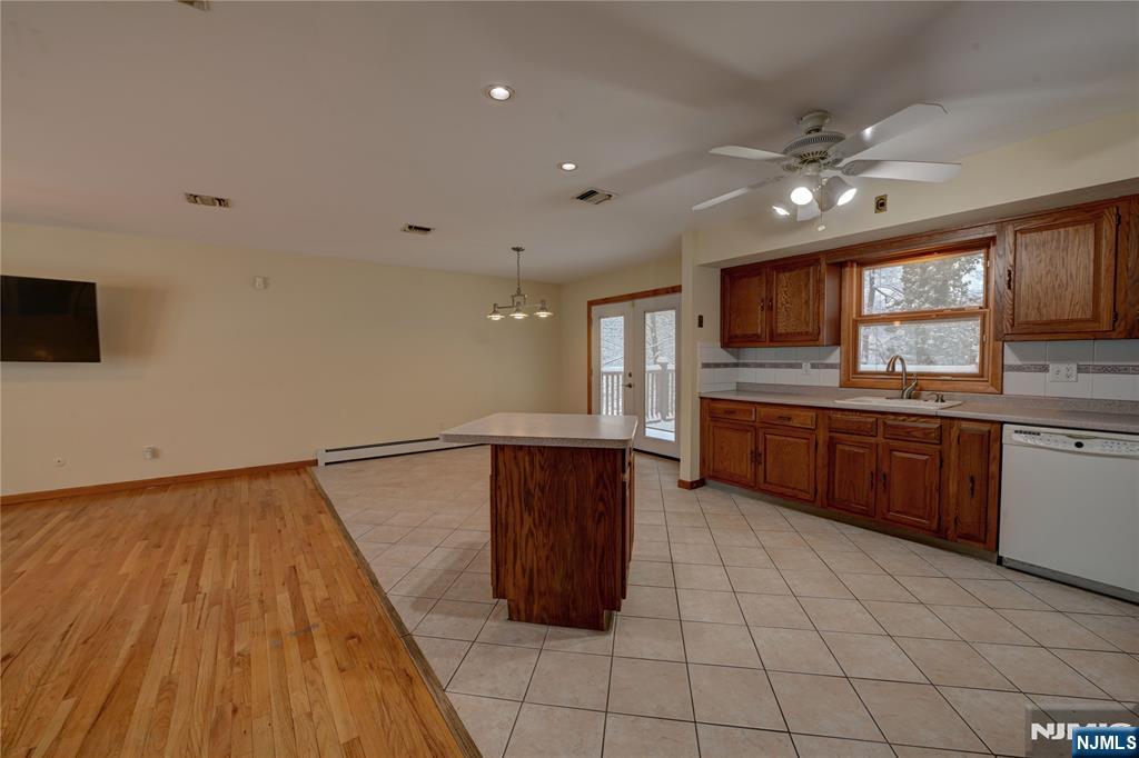 1316 Alps Road Wayne, NJ 07470 - Photo 7 of 39