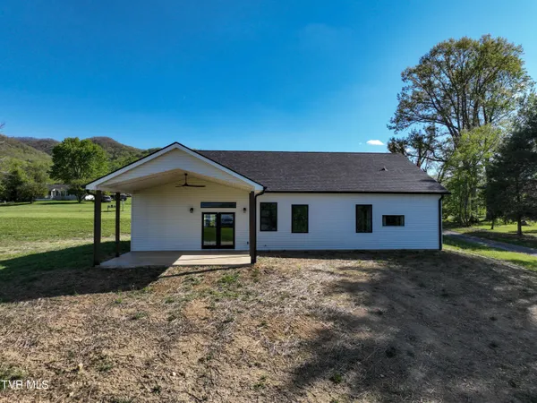 $539,900 | 137 Crestview Drive, Elizabethton, TN 37643