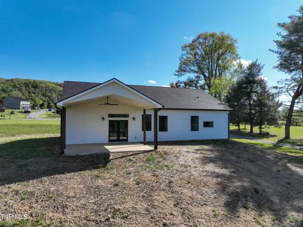 $539,900 | 137 Crestview Drive, Elizabethton, TN 37643