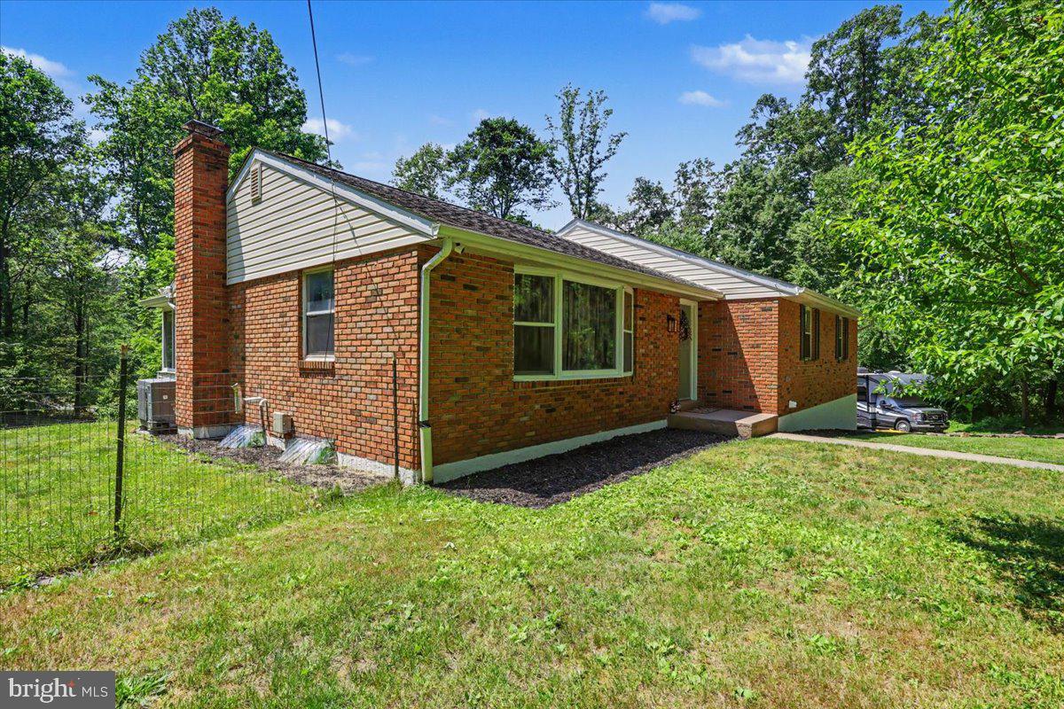 1199 Shenkel Road Pottstown, PA 19465 - Photo 2 of 38