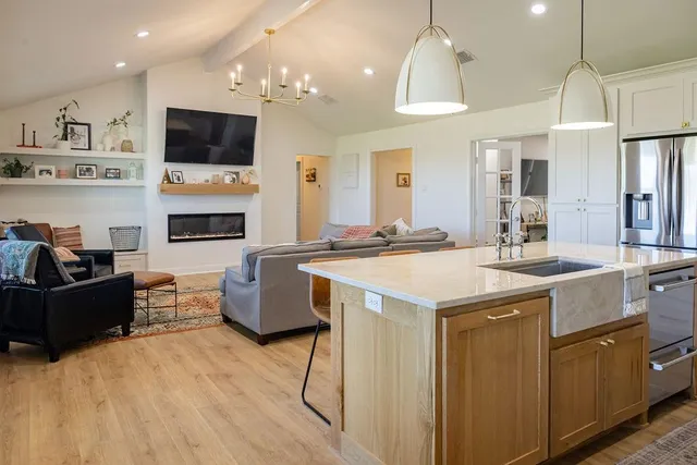 $798,000 | 1132 Old Crawford Road, Crawford, TX 76638