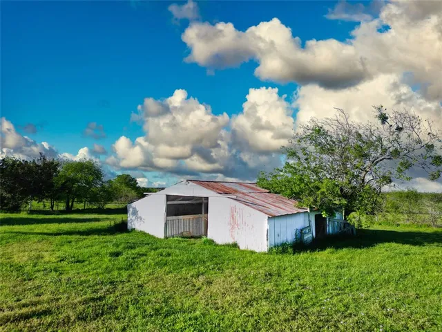 $798,000 | 1132 Old Crawford Road, Crawford, TX 76638