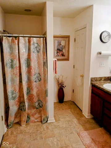 $230,000 | 8333 Pine Branch Lane, Indianapolis, IN 46234