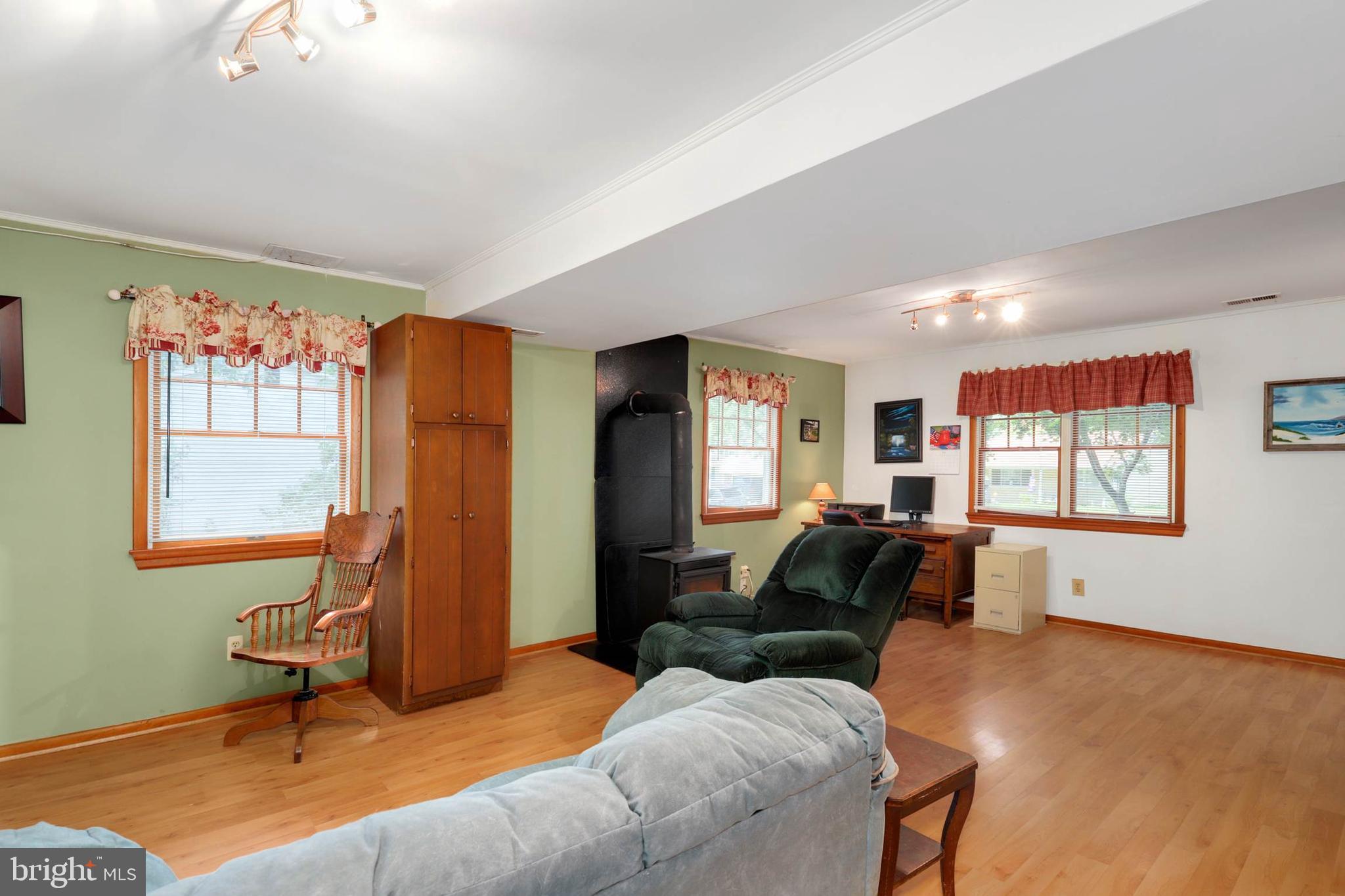 163 Barbara Road Severna Park, MD 21146 - Photo 16 of 36 Gallery Image 16