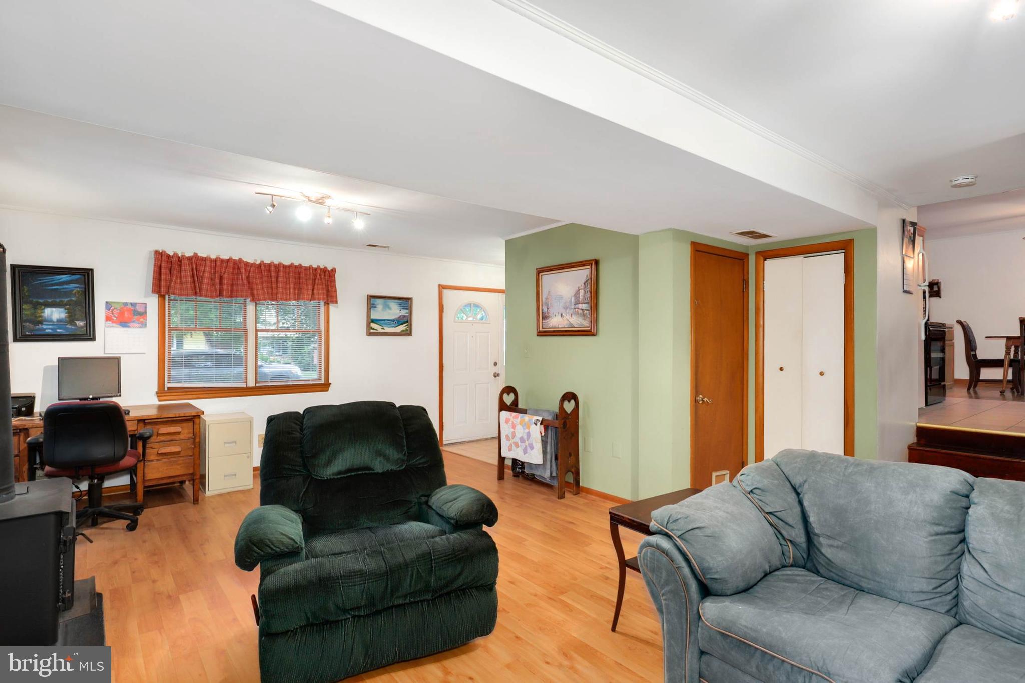 163 Barbara Road Severna Park, MD 21146 - Photo 17 of 36 Gallery Image 17