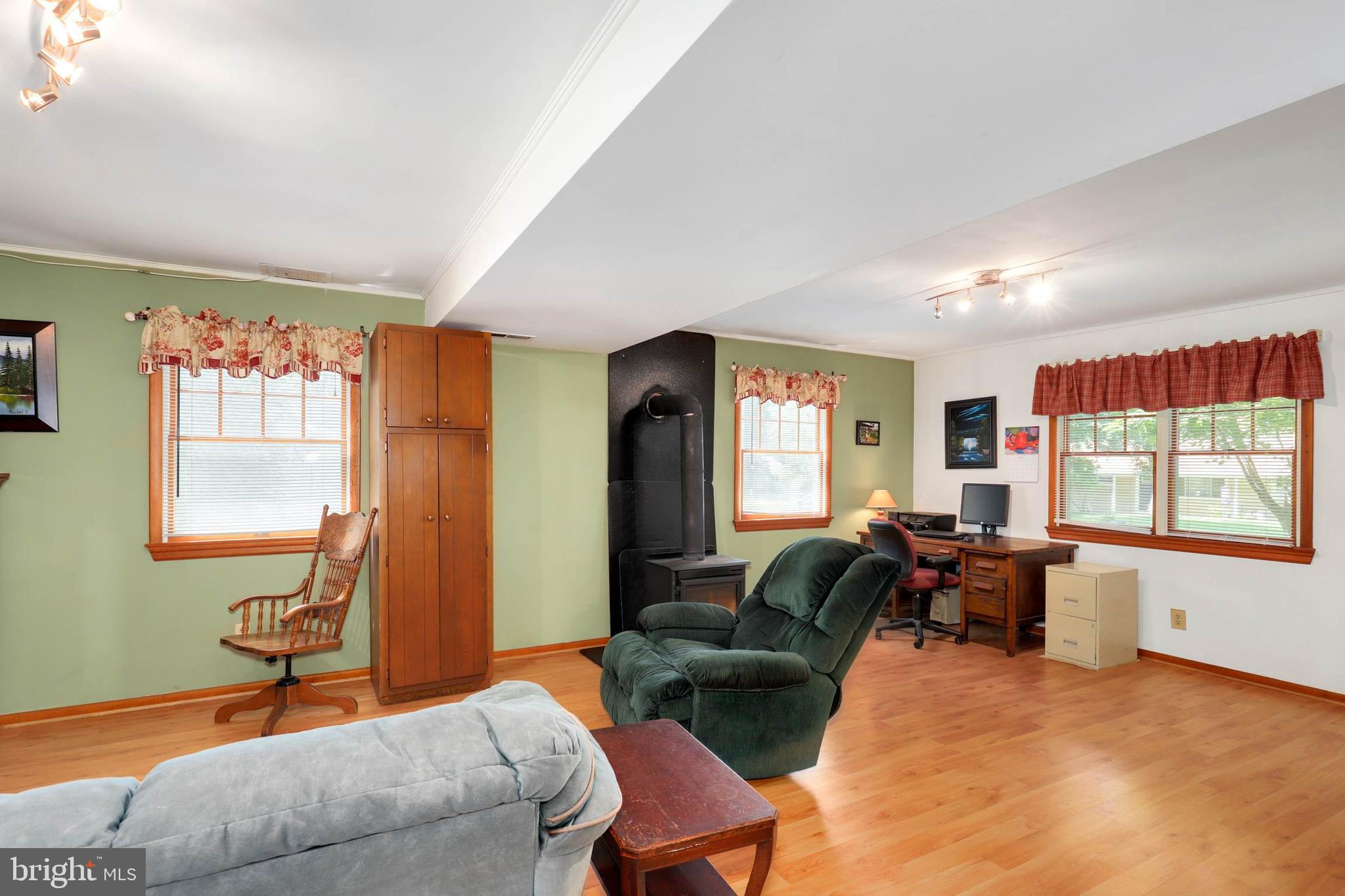 163 Barbara Road Severna Park, MD 21146 - Photo 18 of 36 Gallery Image 18
