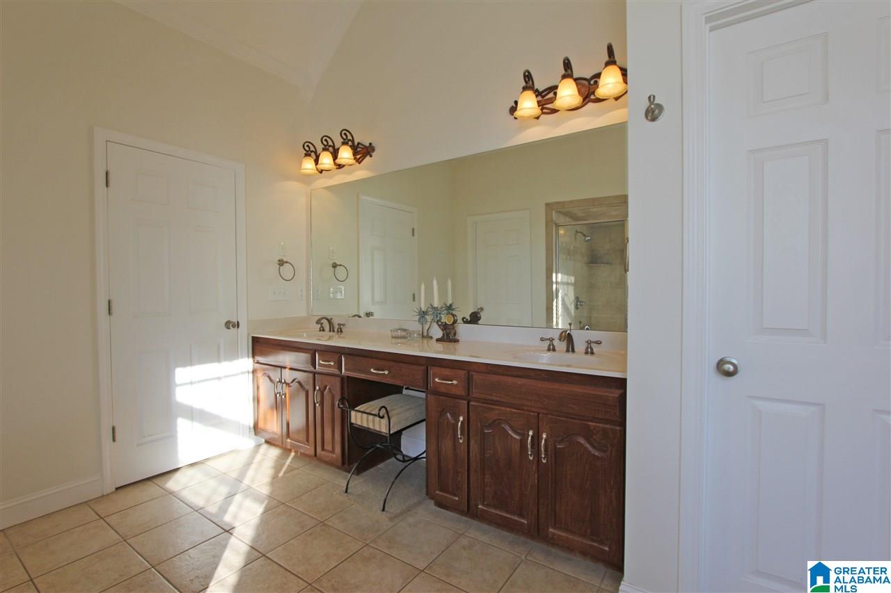 607 Almaroad Place Jacksonville, AL 36265 - Photo 8 of 50