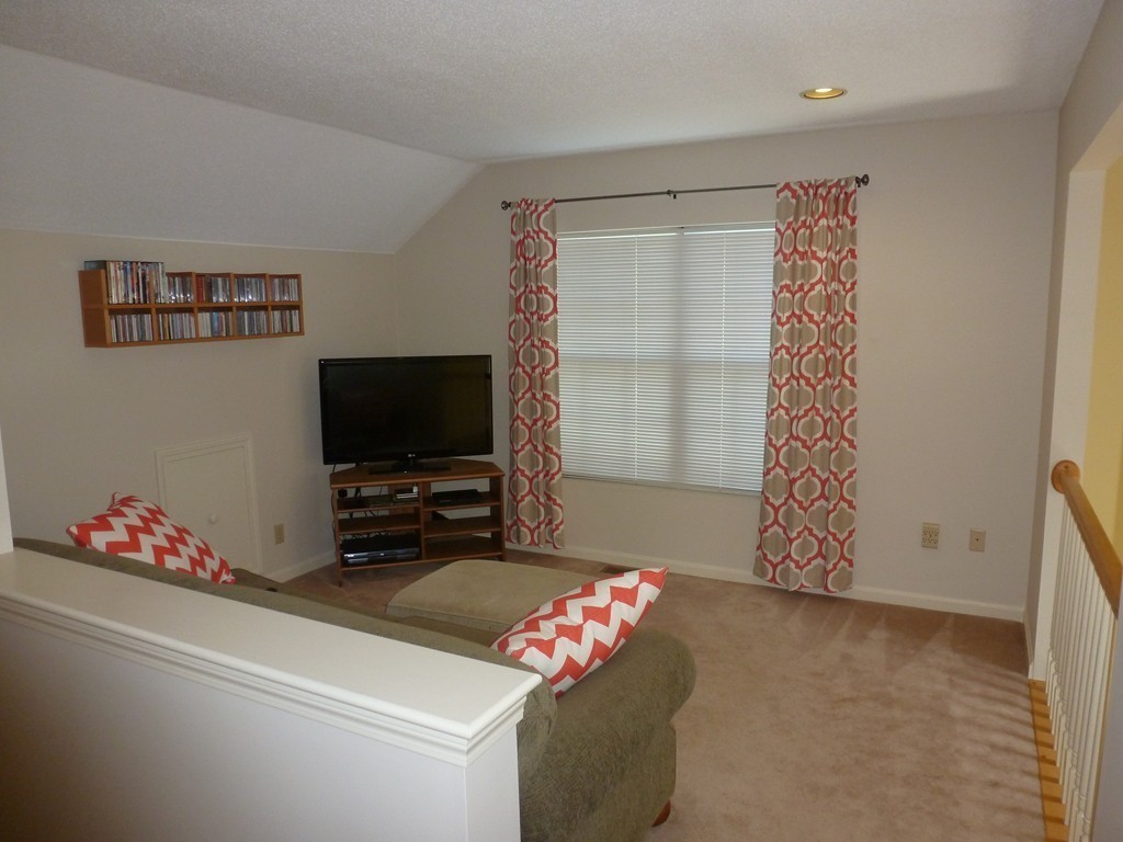15 Rhodes Lane Foxboro, MA 02035 - Photo 21 of 30 Gallery Image 21