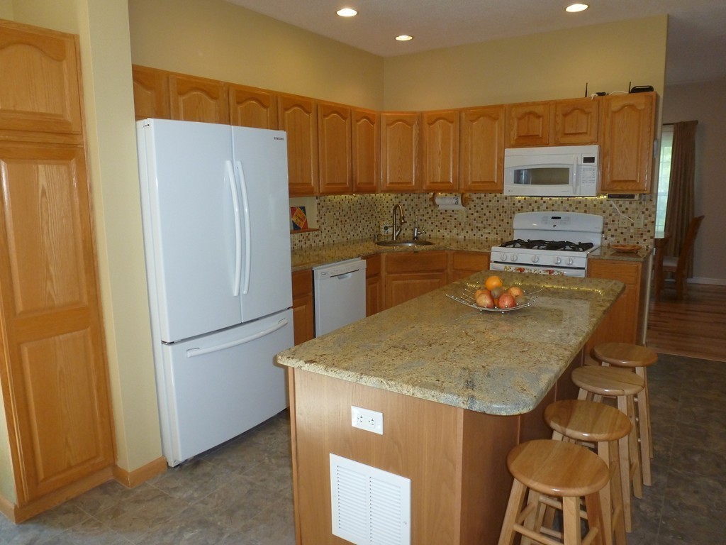 15 Rhodes Lane Foxboro, MA 02035 - Photo 9 of 30 Gallery Image 9