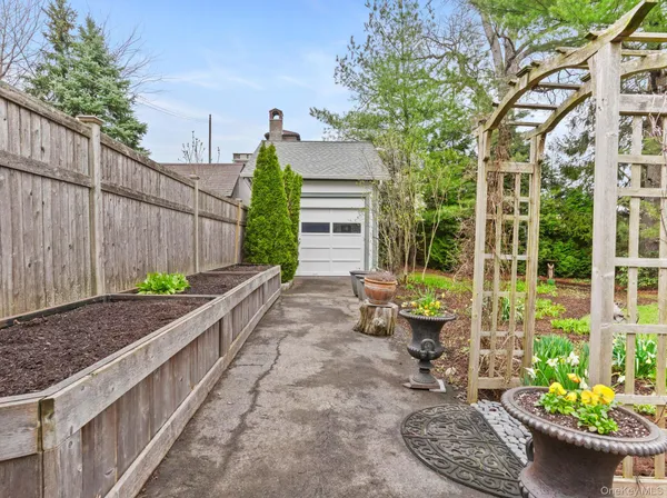 $995,000 | 36 Howard Avenue, White Plains, NY 10606