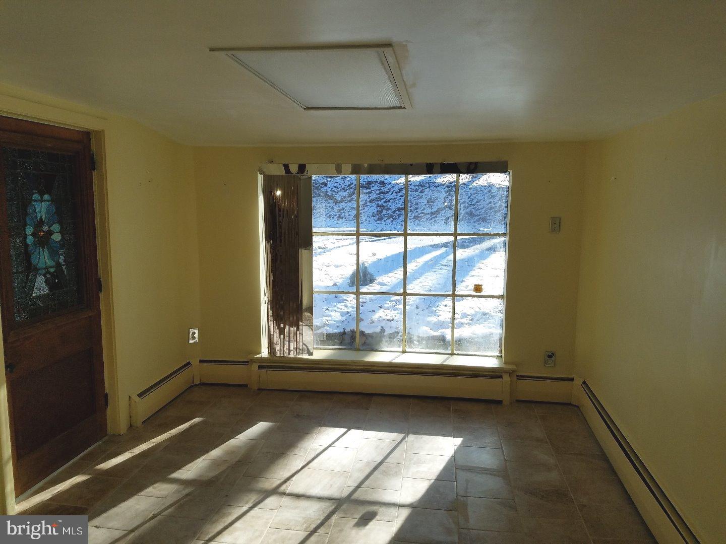 352 Reed Street Mohnton, PA 19540 - Photo 14 of 21 Sun Room
