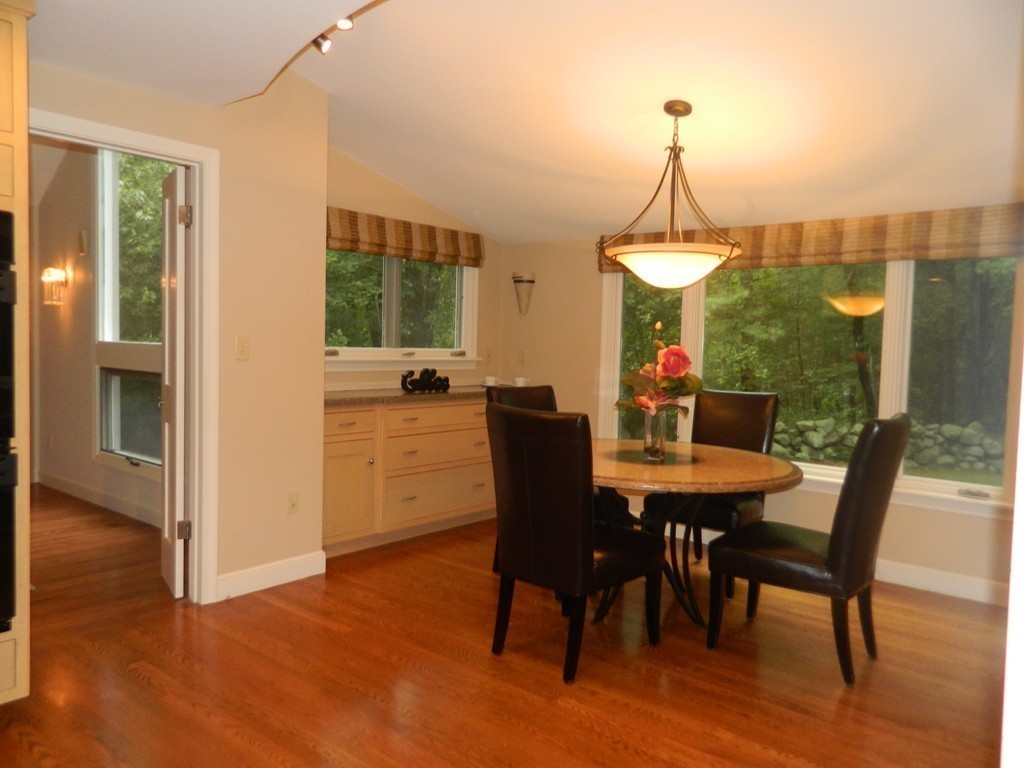8 Coach Lane Boxford, MA 01921 - Photo 6 of 23