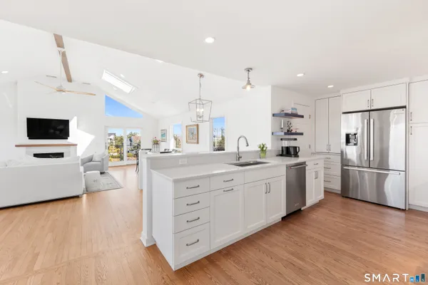 $2,425,000 | 9 Marsh Road, Westport, CT 06880