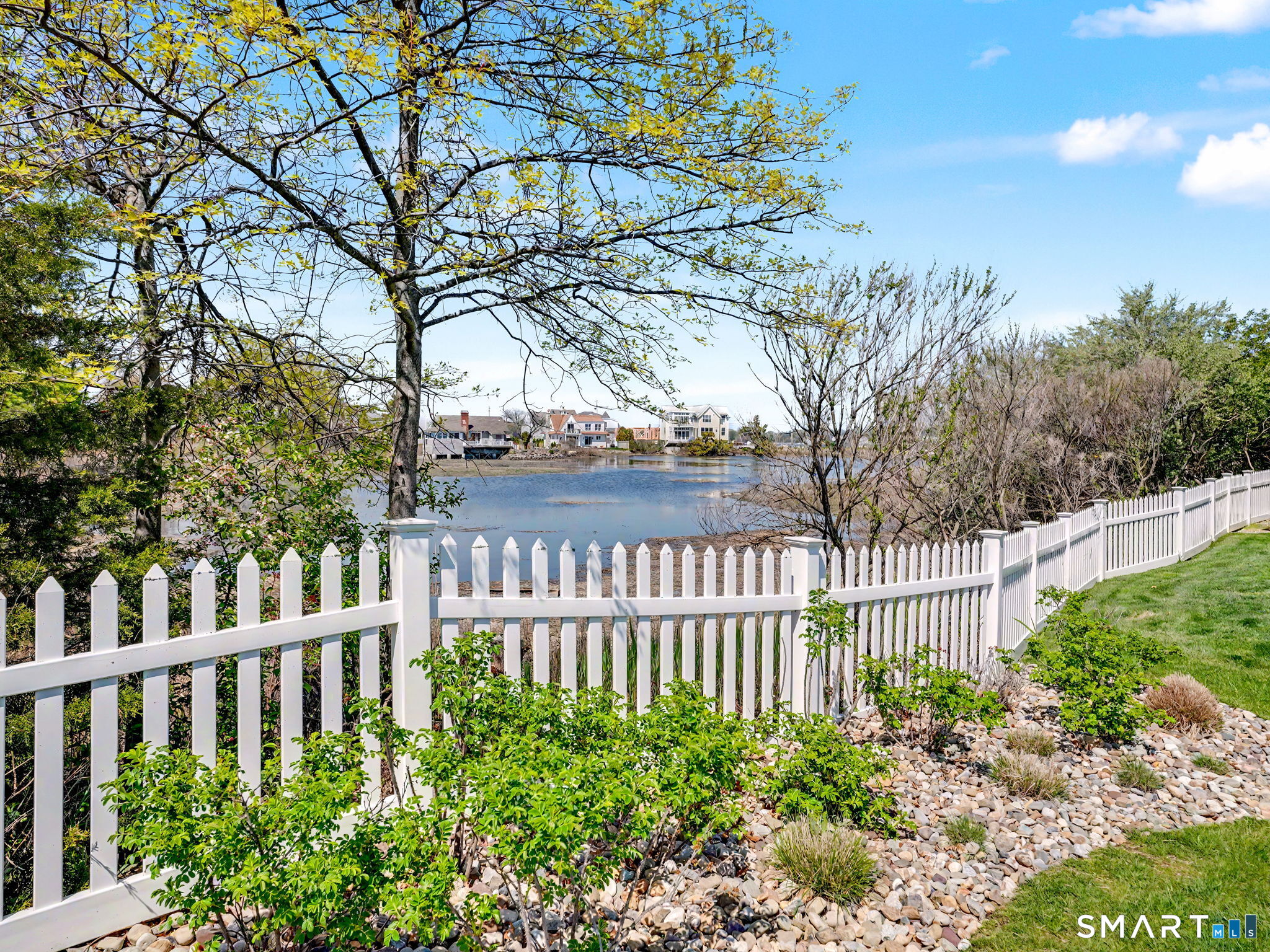 9 Marsh Road Westport, CT 06880 - Photo 4 of 39