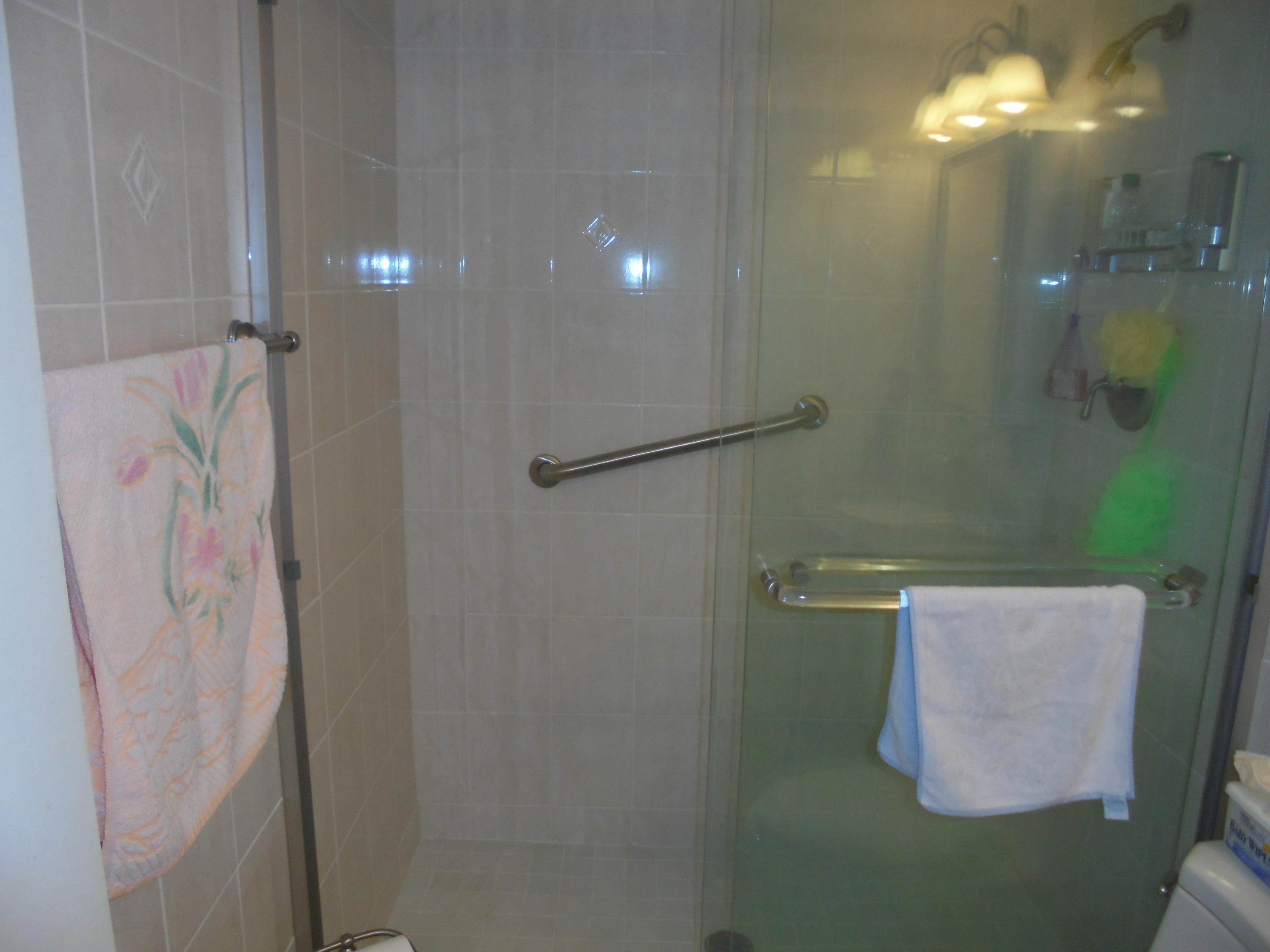 4062 Exeter Boca Raton, FL 33434 - Photo 13 of 24 4062 Exeter D - LG 013