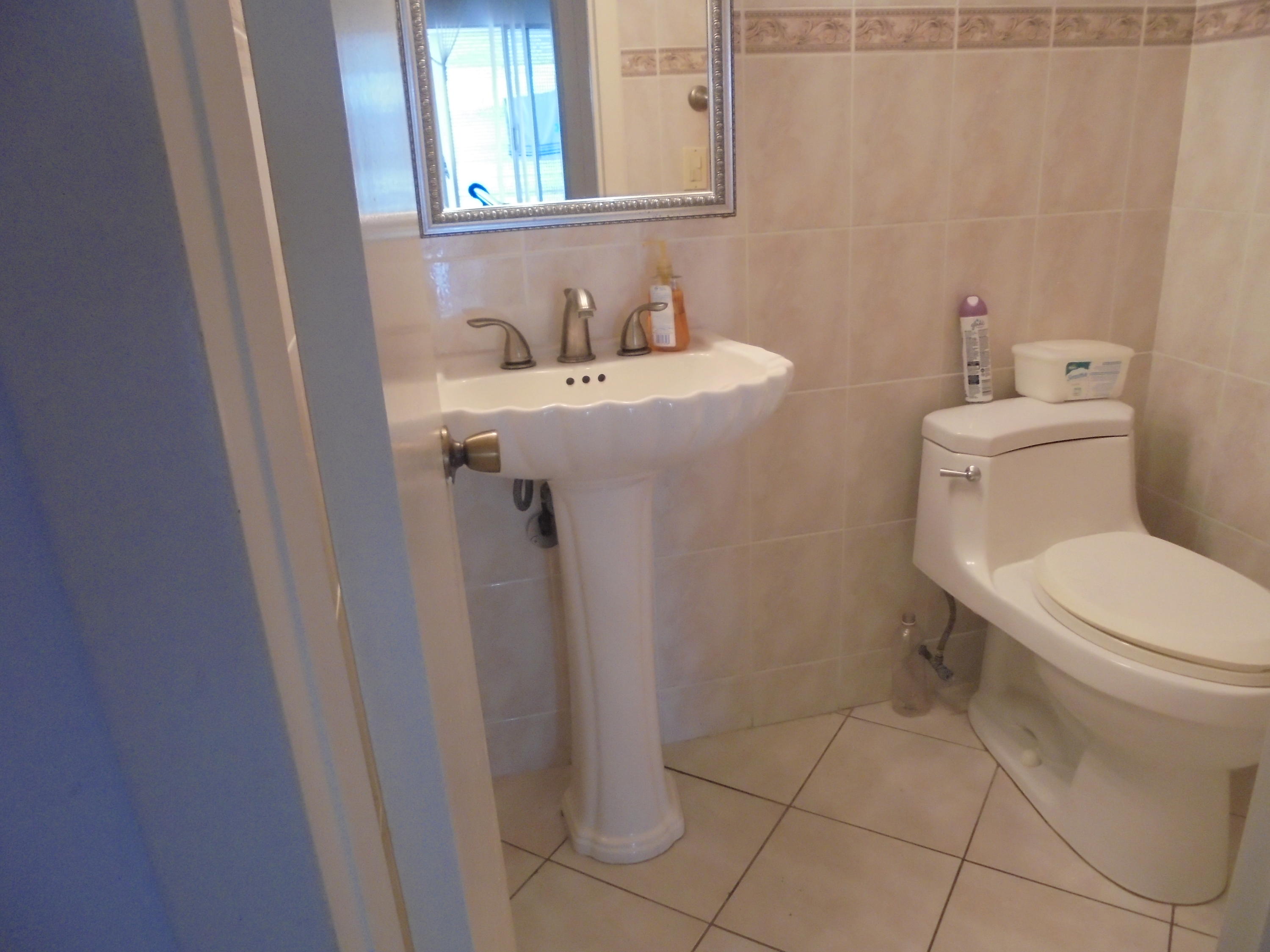 4062 Exeter Boca Raton, FL 33434 - Photo 15 of 24 4062 Exeter D - LG 015