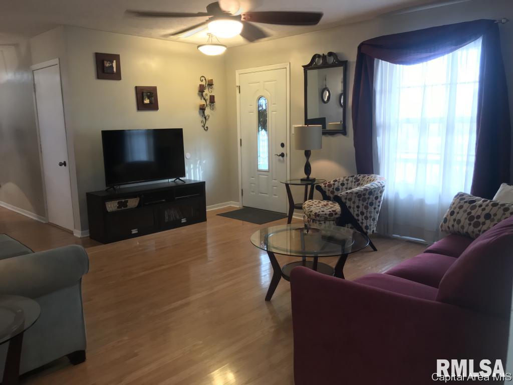 3921 McCormick Drive Springfield, IL 62707 - Photo 8 of 34