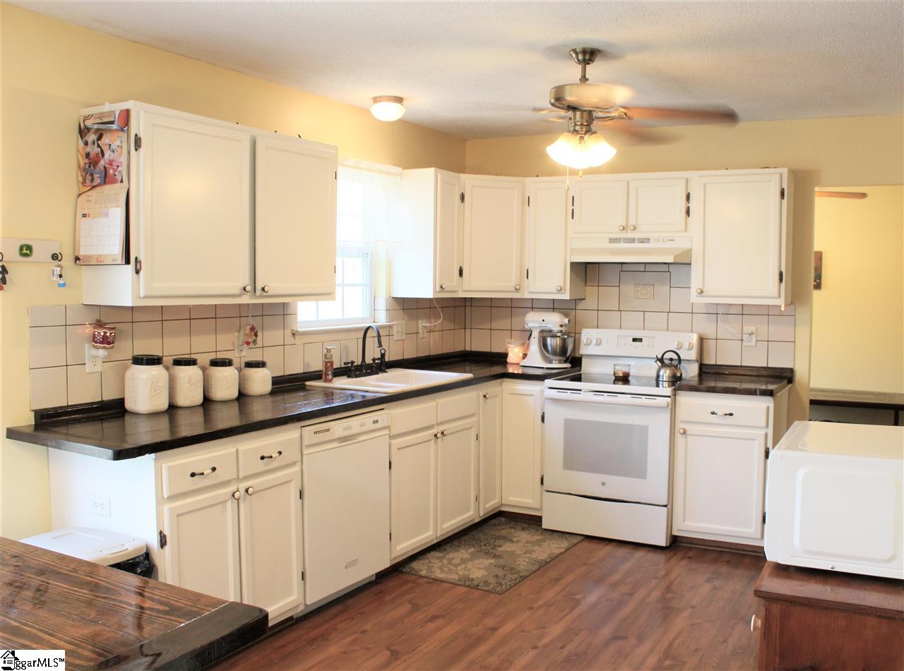 707 Timberwood Ridge Greer, SC 29651 - Photo 7 of 26 Gallery Image 7
