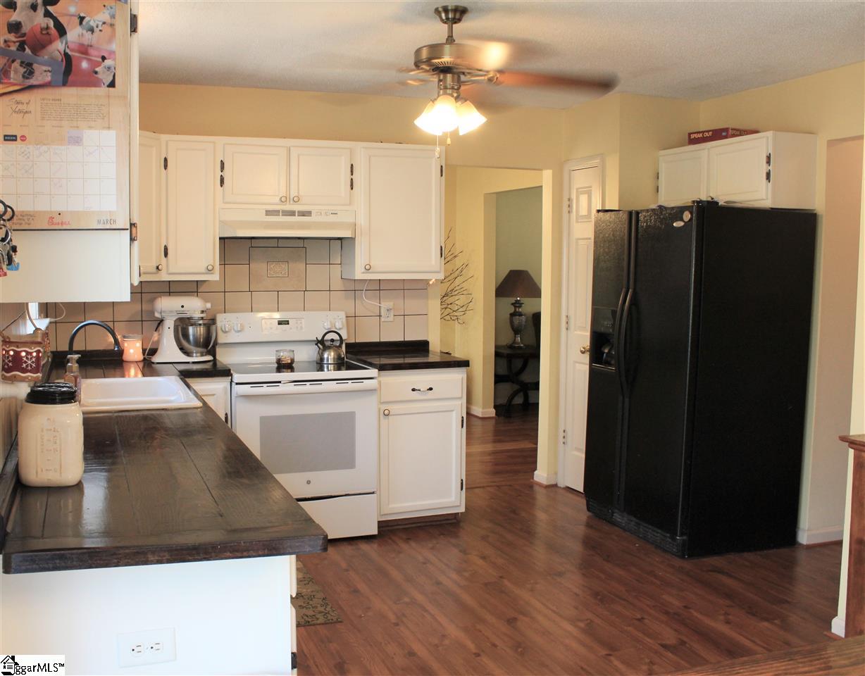 707 Timberwood Ridge Greer, SC 29651 - Photo 8 of 26 Gallery Image 8