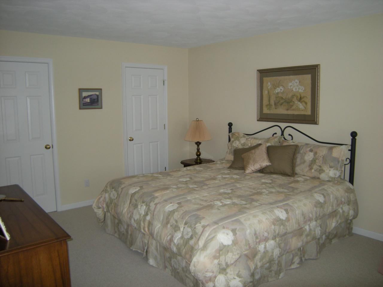 6087 Wertz Orchard Road Roanoke, VA 24018 - Photo 10 of 14 Bedroom 2