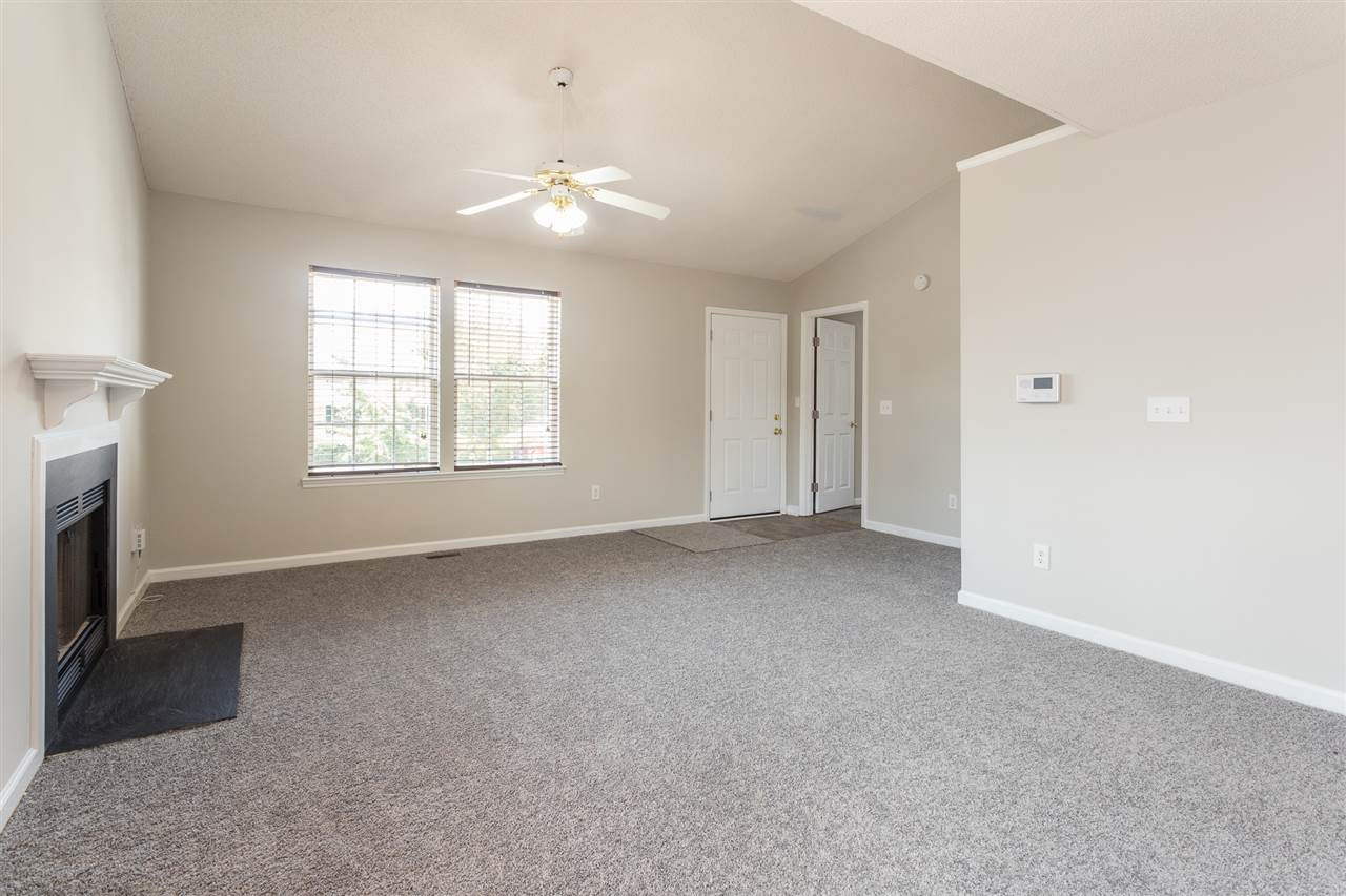 3817 Mardela Spring Drive Raleigh, NC 27616 - Photo 15 of 29 Living Room