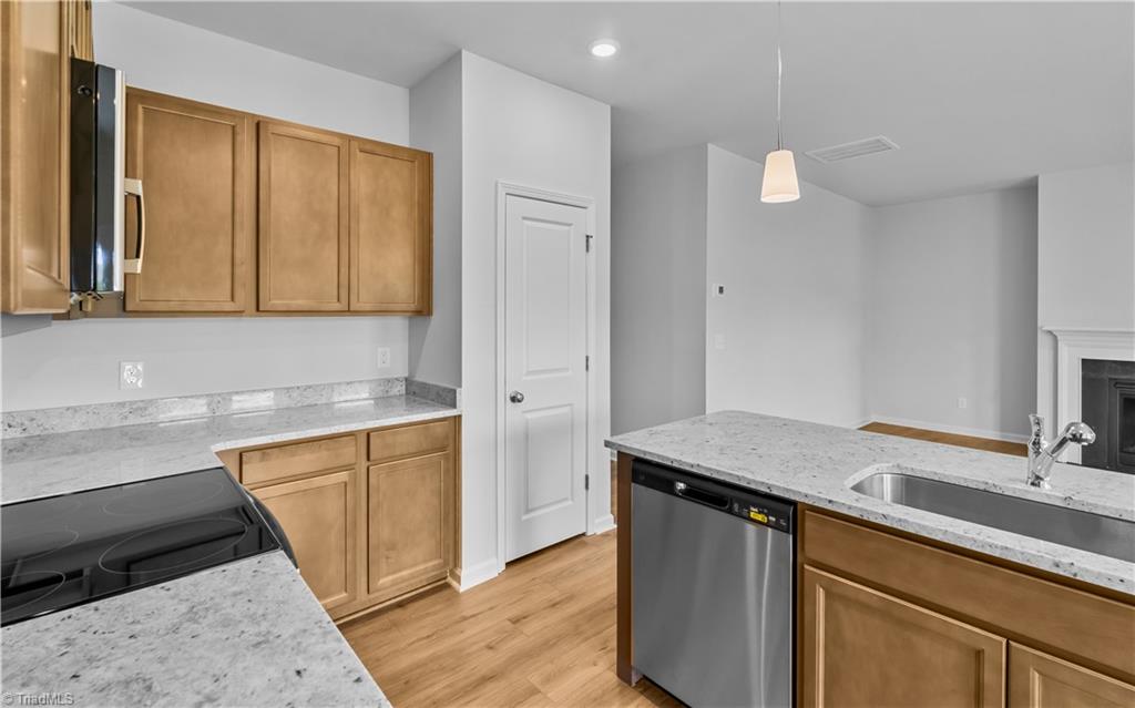 5097 Fallmeade Road Kernersville, NC 27284 - Photo 13 of 41