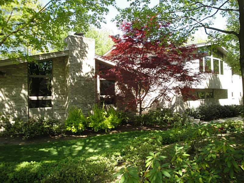 4 Elmhurst Road Green Tree, PA 15220 - Photo 1 of 25 Exterior Front. Custom built multi-level contemporary, designed by Bob Stevens, situated on a large double lot, minutes to downtown Pittsburgh and convenient to the airport.