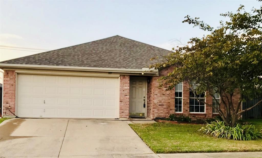 809 Birkhill Trail Arlington, TX 76001 - Photo 1 of 1