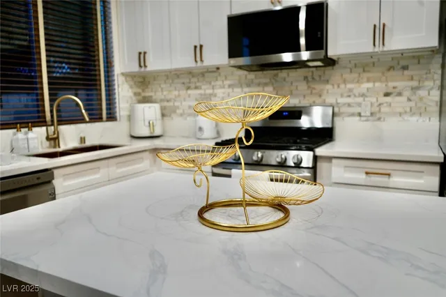 $540,000 | 8042 Earl Grey Court, Las Vegas, NV 89117