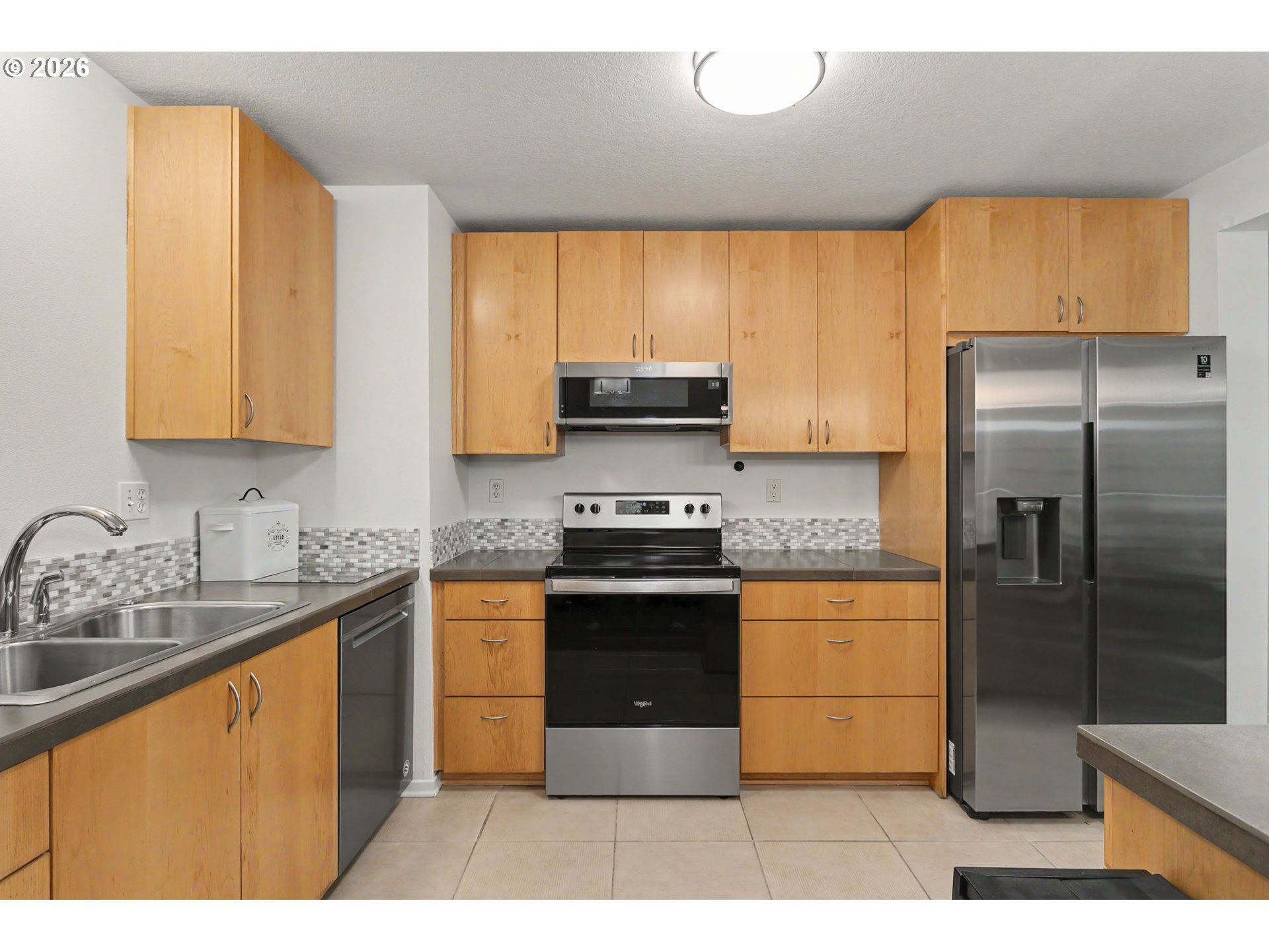 200 Southwest Burnham Road, Unit 306 Lake Oswego, OR 97034 - Photo 6 of 28