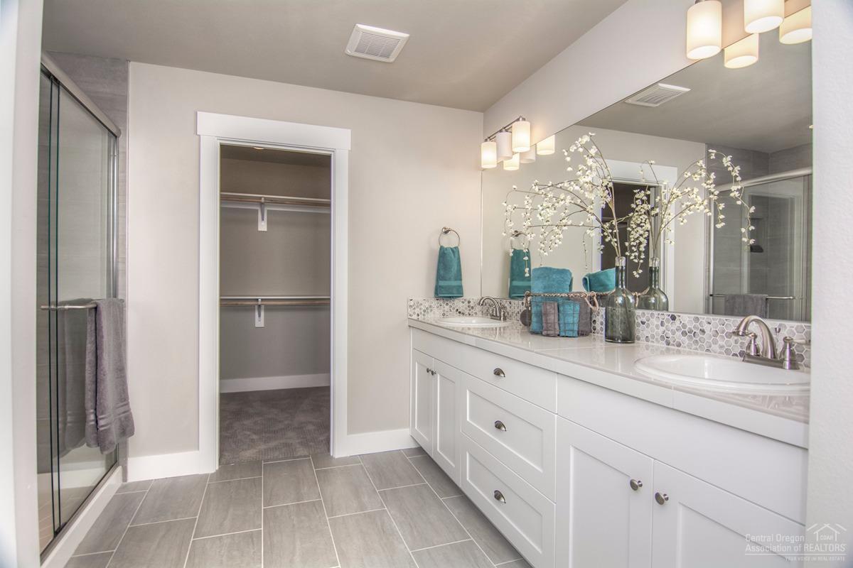 2676 Northeast Jones Road Bend, OR 97701 - Photo 16 of 20 Additional Photo