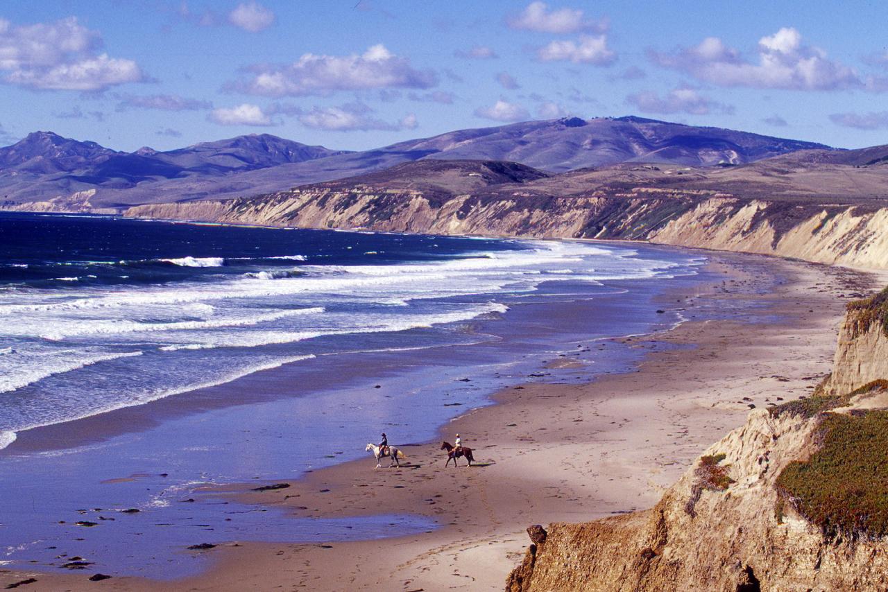 0 Rancho El Cojo Lompoc Ca Lompoc, CA 93436 - Photo 14 of 15 a view of a backyard of a house