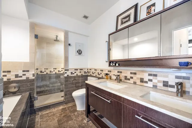 $2,995,000 | 101 West 24th Street, Unit 6D | Chelsea