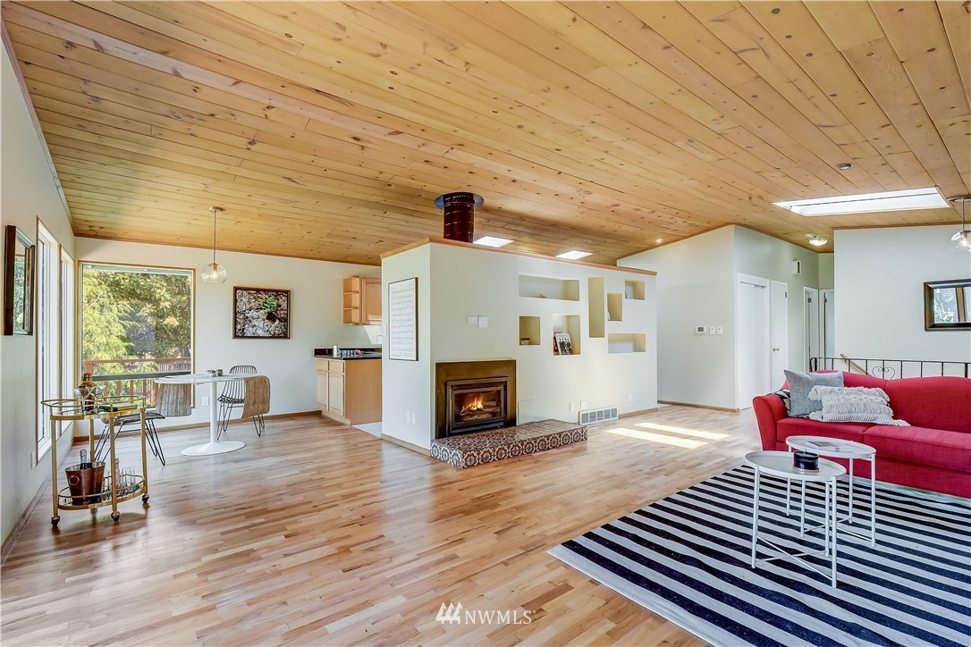 3956 Southwest Austin Street Seattle, WA 98136 - Photo 6 of 21 Gallery Image 6