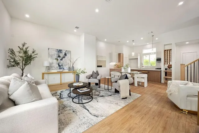 $2,800 | 1739 Mary Street, Houston, TX 77026