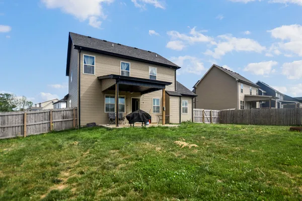 $2,300 | 2058 Ireland Way, Clarksville, TN 37042