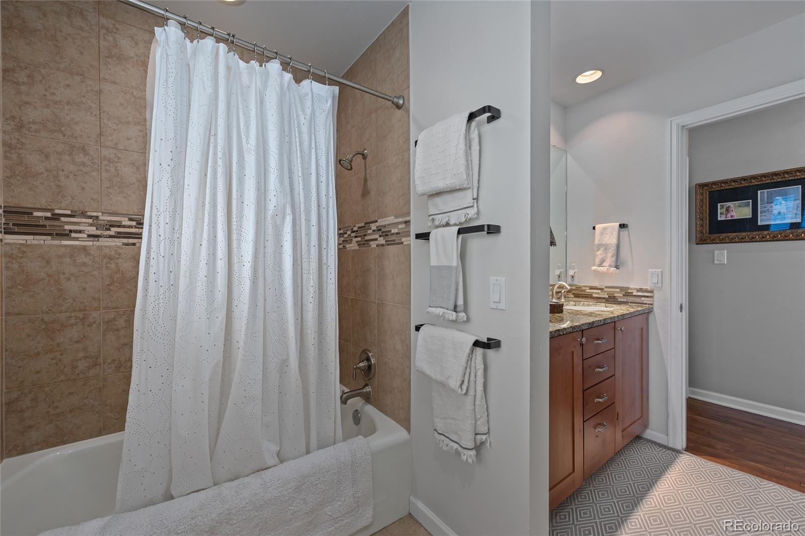 945 Front Range Road Littleton, CO 80120 - Photo 29 of 40 Gallery Image 29
