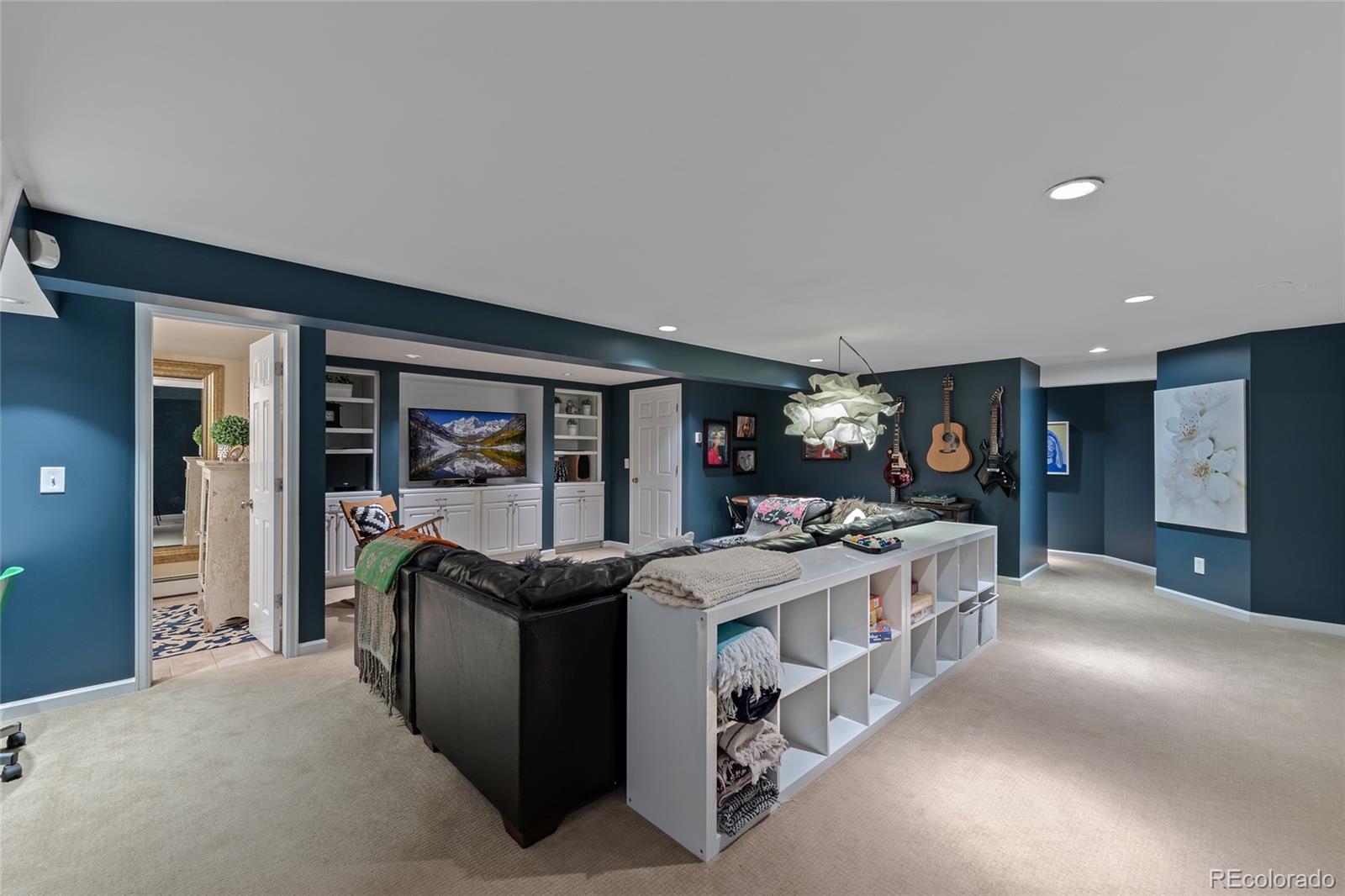945 Front Range Road Littleton, CO 80120 - Photo 30 of 40 Gallery Image 30