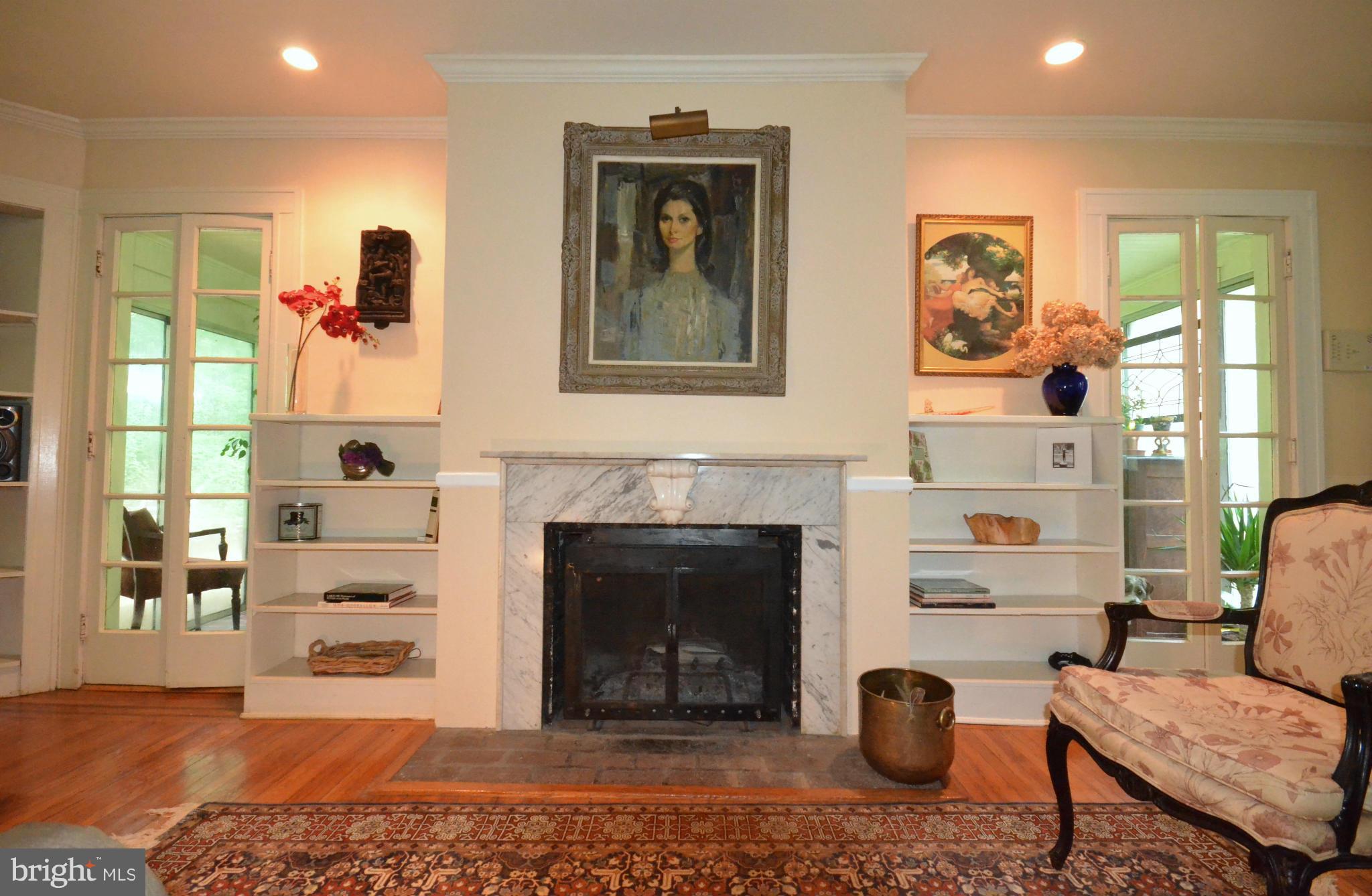 5 Merrymount Road Baltimore, MD 21210 - Photo 8 of 30 Living Room